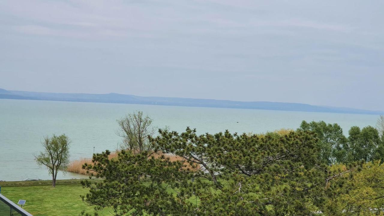 Napfeny Resort Exclusive بالاتوليلّي المظهر الخارجي الصورة